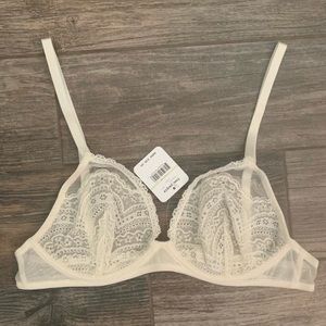 Free people NWT cream lace & mesh bra